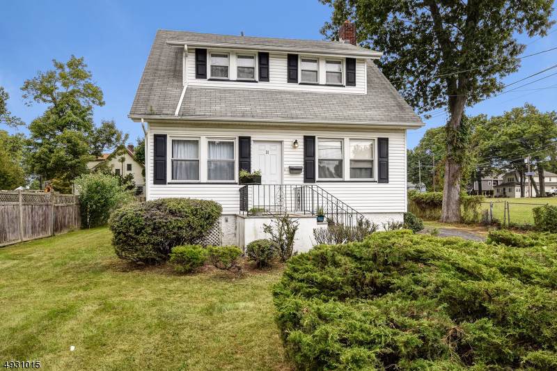 31 Mc Call Ave - Photo 1