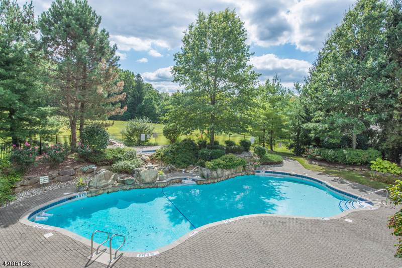 28 Brown Ct - Photo 1
