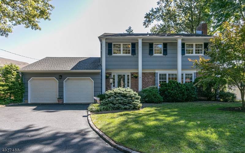 26 Cornwall Dr - Photo 1