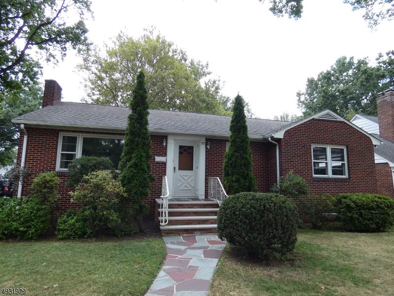 500 Amsterdam Ave - Photo 1