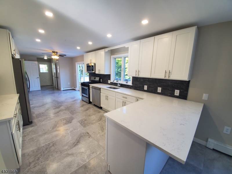 5 Newton Ave - Photo 1