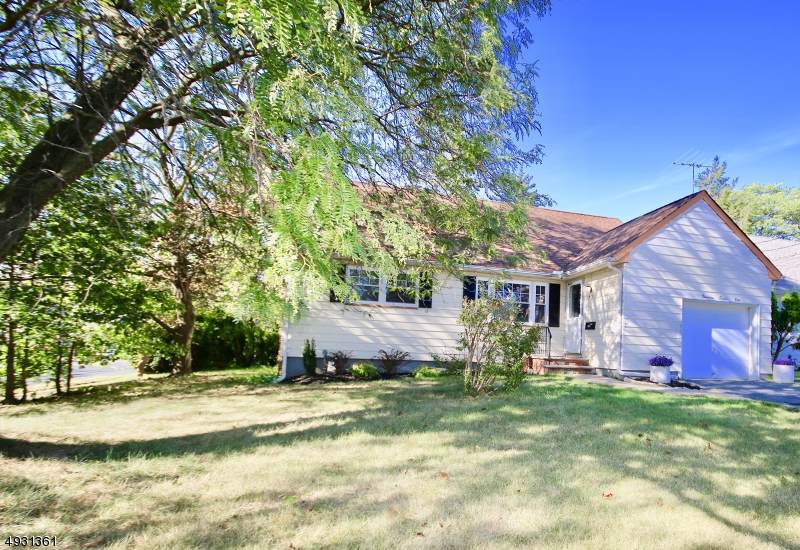 1489 Carlsen Dr - Photo 1
