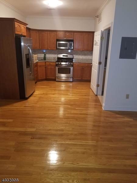 85 Broadway Unit 3E - Photo 1