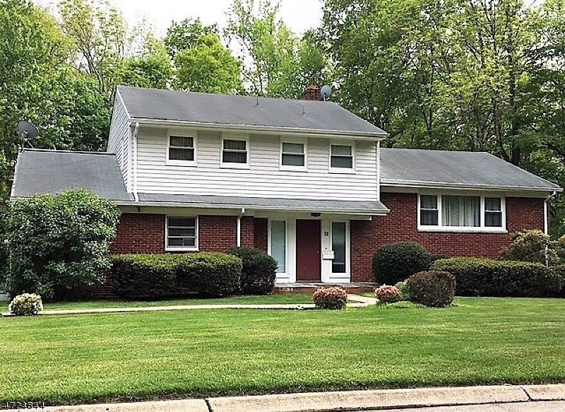 19 Wilcox Dr - Photo 1