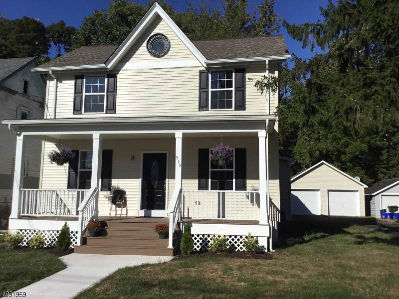 515 Oxford St - Photo 1
