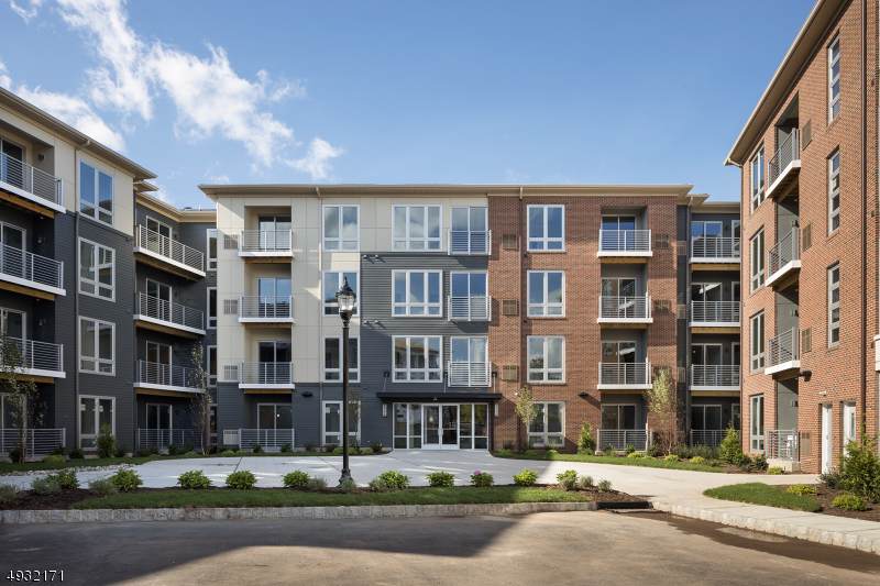 1400 South Ave - Photo 1