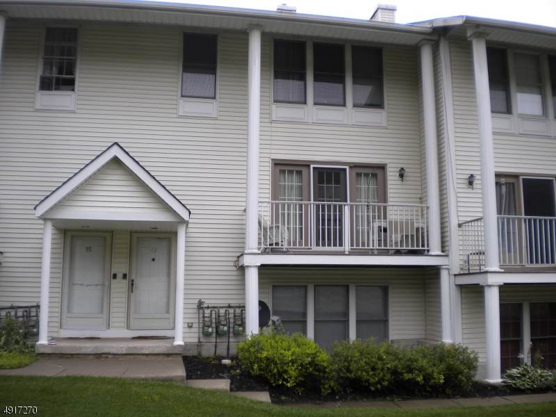 13 Amherst Ct - Photo 1