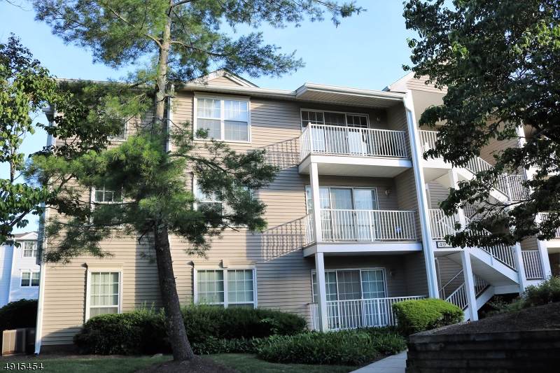 57 Lindsey Ct - Photo 1