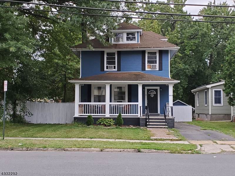 305 W 5Th Ave - Photo 1