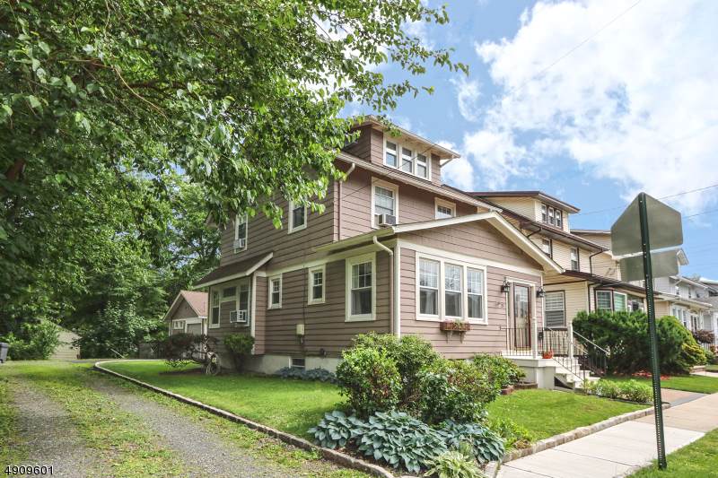 20 Hudson Ave - Photo 1