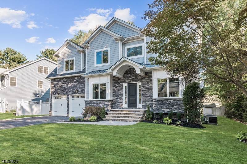 18 Park Dr - Photo 1