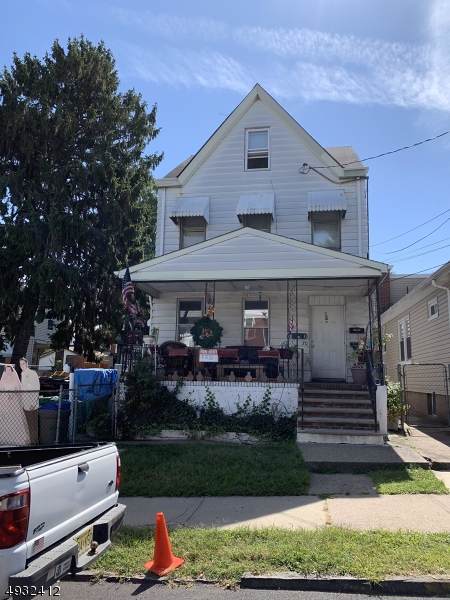 70 Genessee Ave - Photo 1