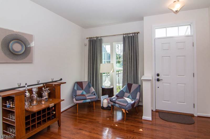 31 Woodland Way - Photo 1