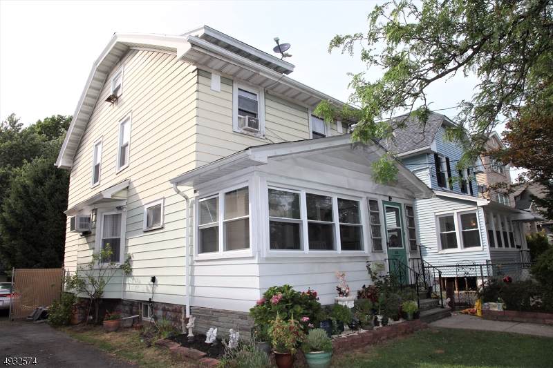 608 Jefferson Ave - Photo 1