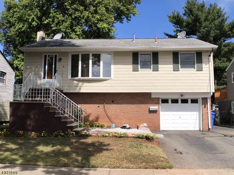 175 E Henry Pl - Photo 1