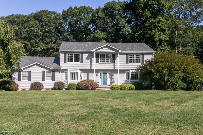 19 Highland Rd - Photo 1