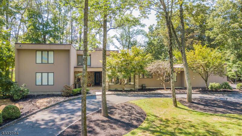 60 Scott Dr - Photo 1