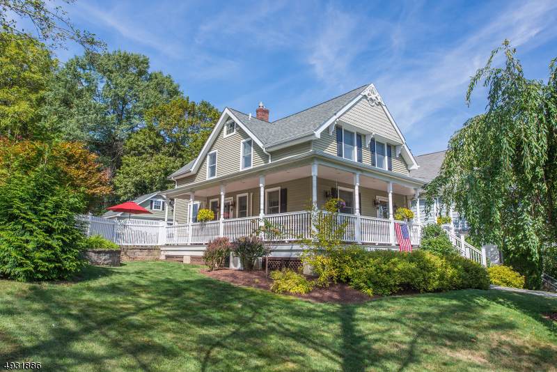 9 Somerset Ave - Photo 1