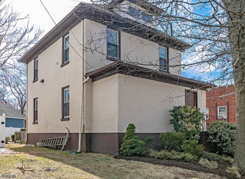 526 E South Ave - Photo 1