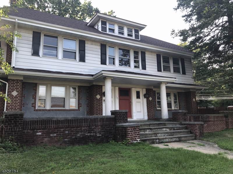 131 Gregory Ave - Photo 1