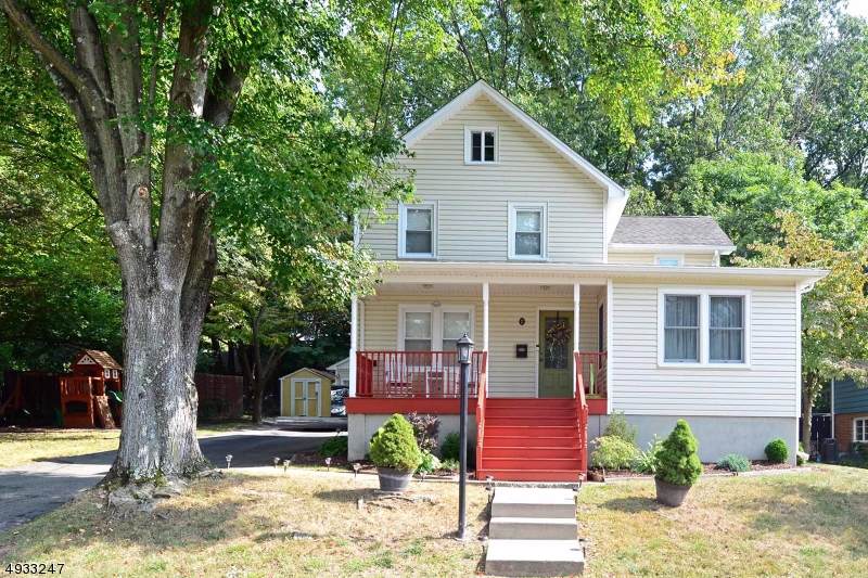11 East St - Photo 1