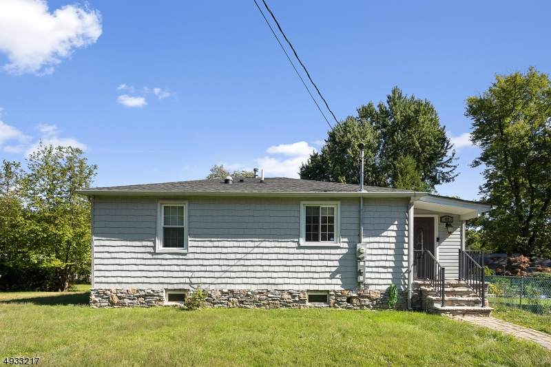 42 Garrabrant Rd - Photo 1