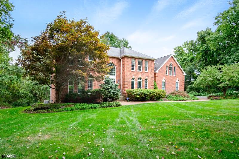 17 Ursula Ct - Photo 1
