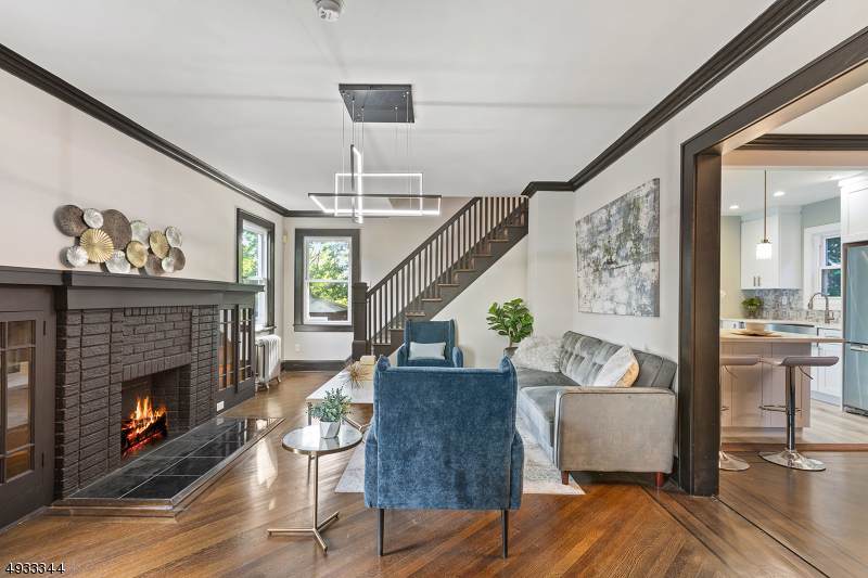 1404 Summit Pl - Photo 1
