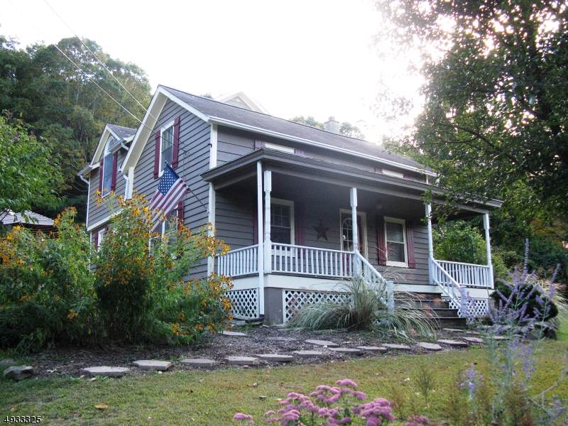 27 Russling Rd - Photo 1