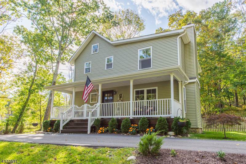 47 Wantage Ave - Photo 1