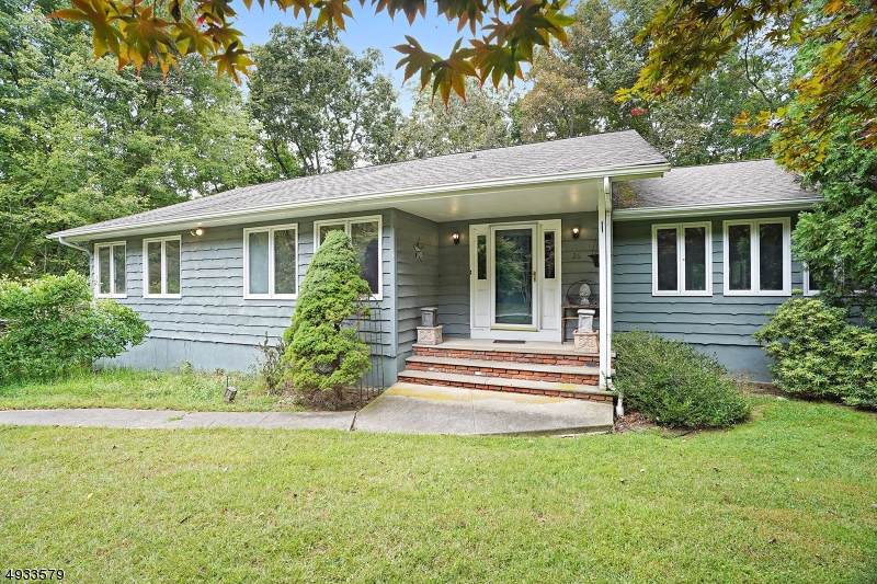 26 Hideaway Ln - Photo 1