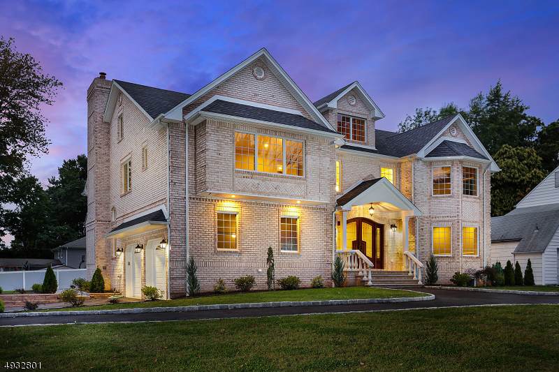 71 Hilltop Ave - Photo 1