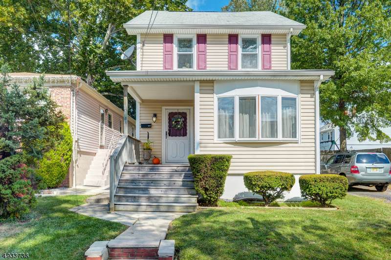 186 Lexington Ave - Photo 1