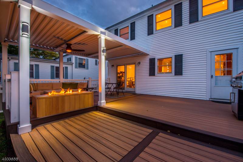 8 Spruce Place - Photo 1
