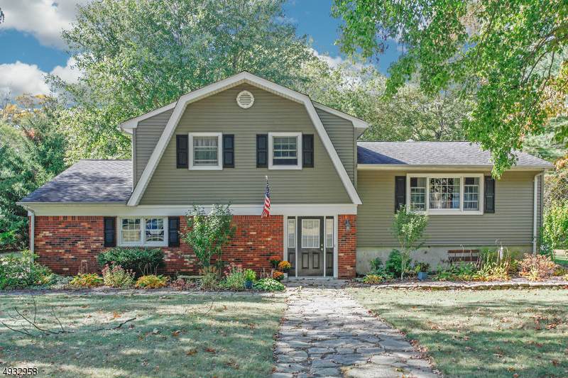 26 Marcia Rd - Photo 1