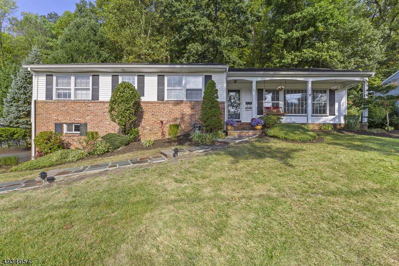 281 Friar Ln - Photo 1
