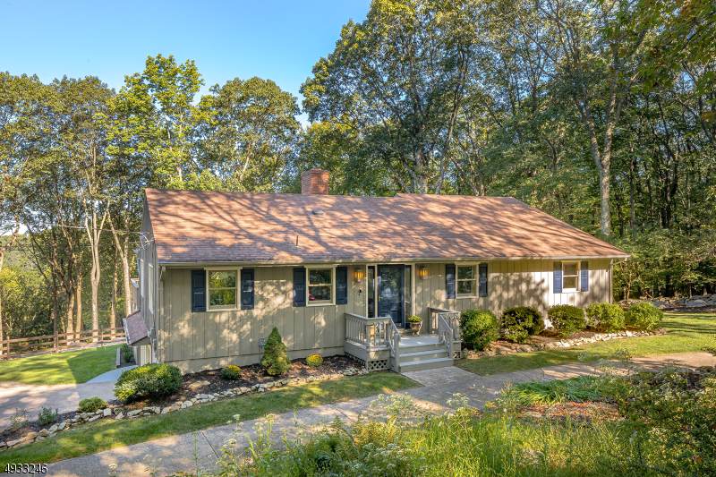 3 Lenore Road - Photo 1