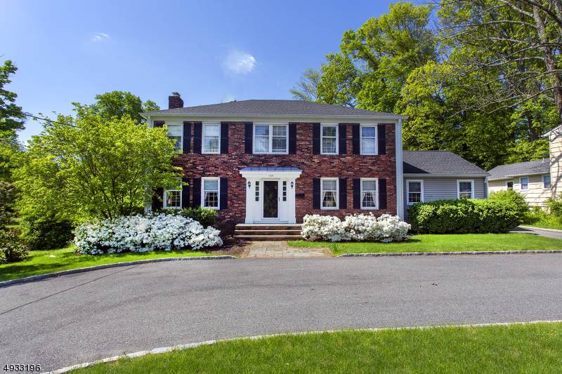 124 Madison Ave - Photo 1