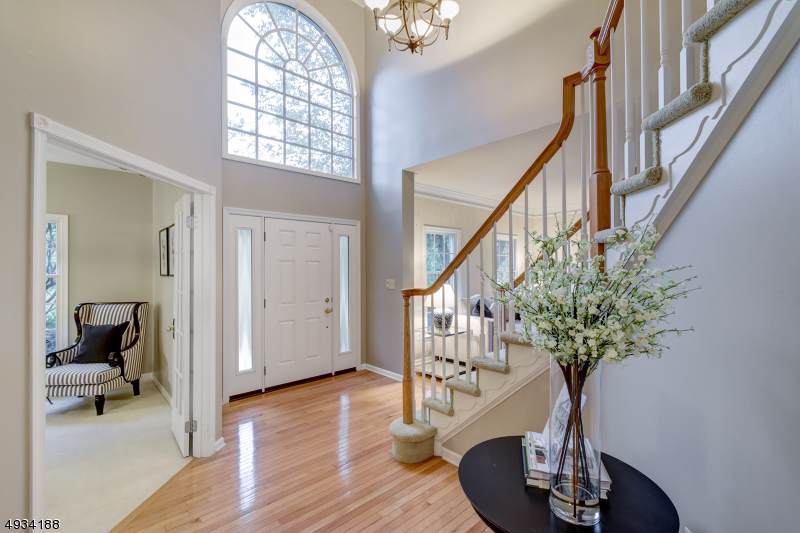 4 Farrow Ln - Photo 1