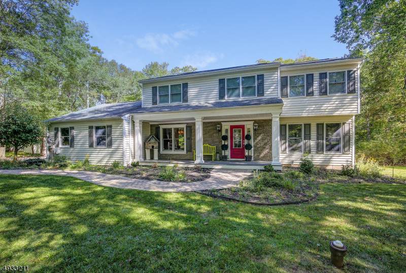 25 Hickory Ln - Photo 1