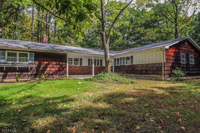 6 Fern Dr - Photo 1