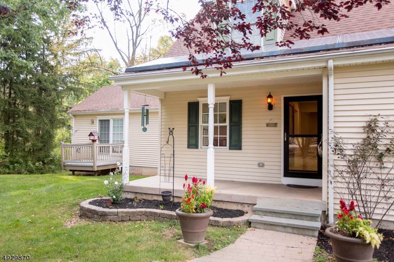 80 Jackson St - Photo 1