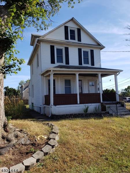 46 Gladys Ave - Photo 1