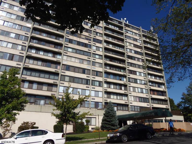 170 Lafayette Ave - Photo 1