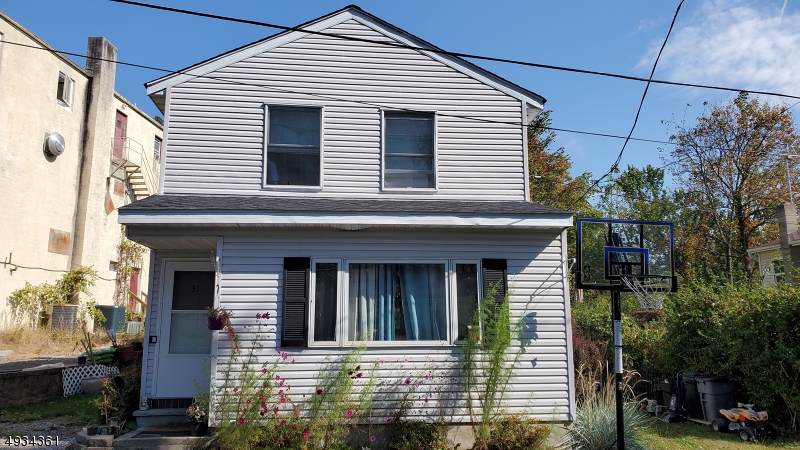 31 W Shore Ave - Photo 1