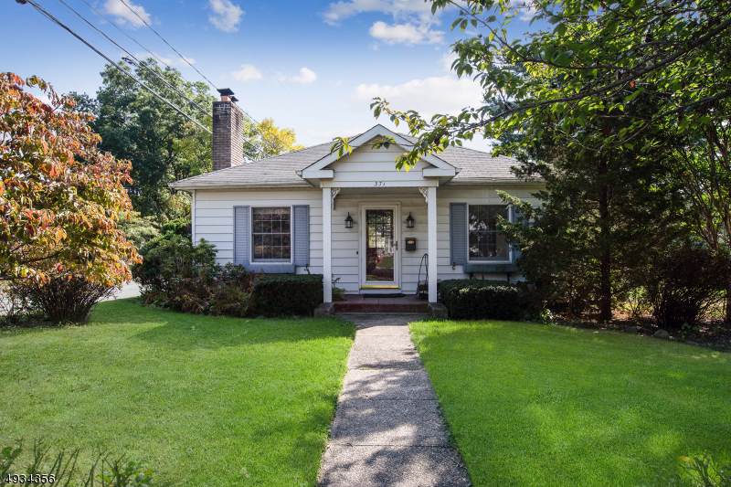371 Corona Pl - Photo 1