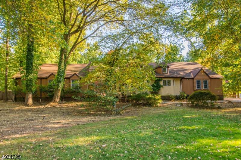 11 Southfield Rd - Photo 1