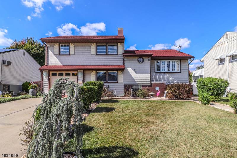 79 Jackson Ave - Photo 1