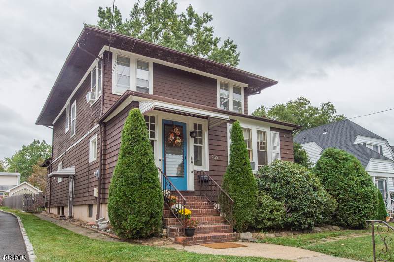 235 Locust Ave - Photo 1