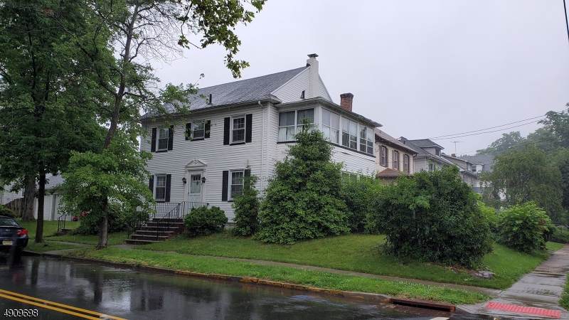 201 E Clay Ave - Photo 1